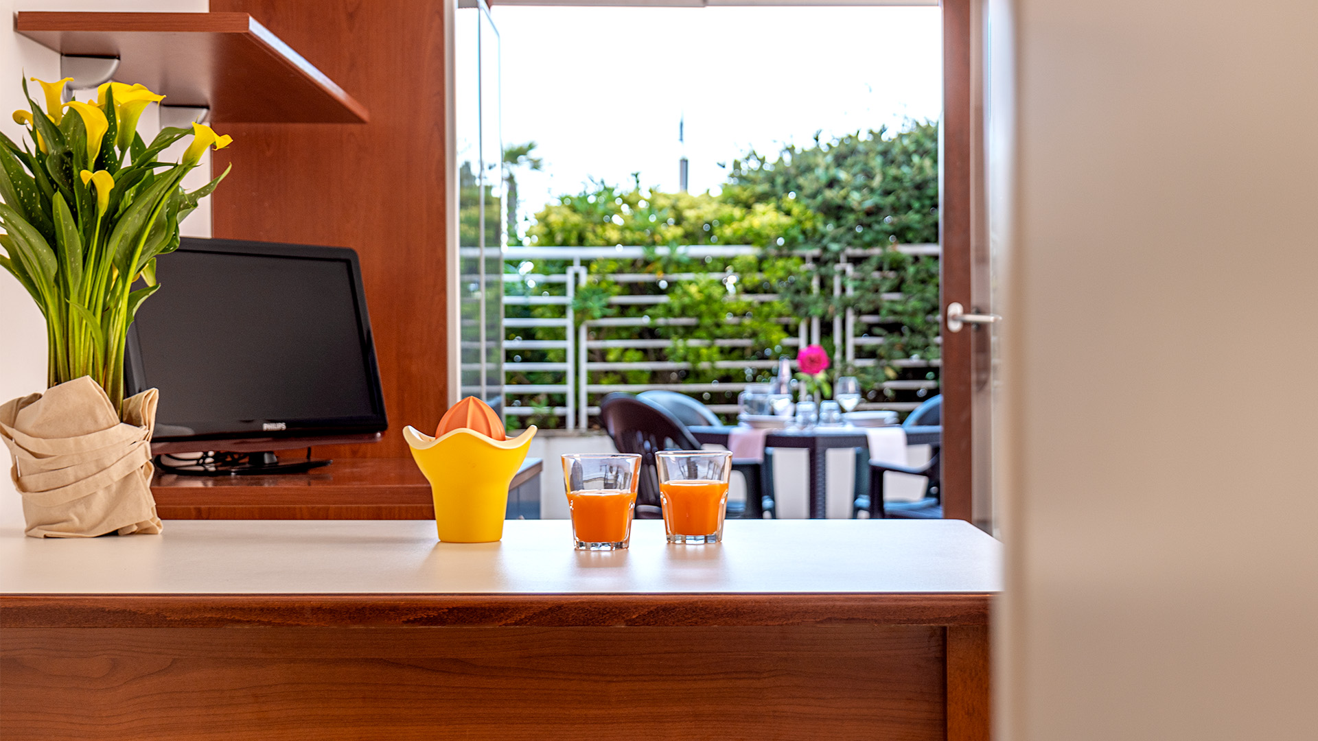 Bilocale piano terra vista piscina